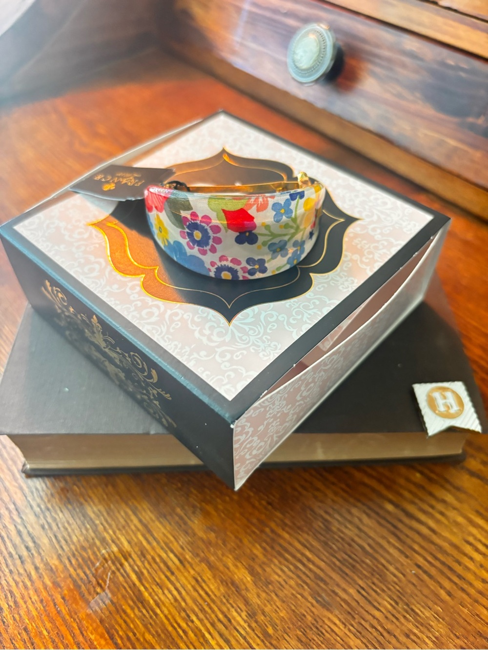 L. Erickson Floral Fabric Hair Bangle in Multicolor